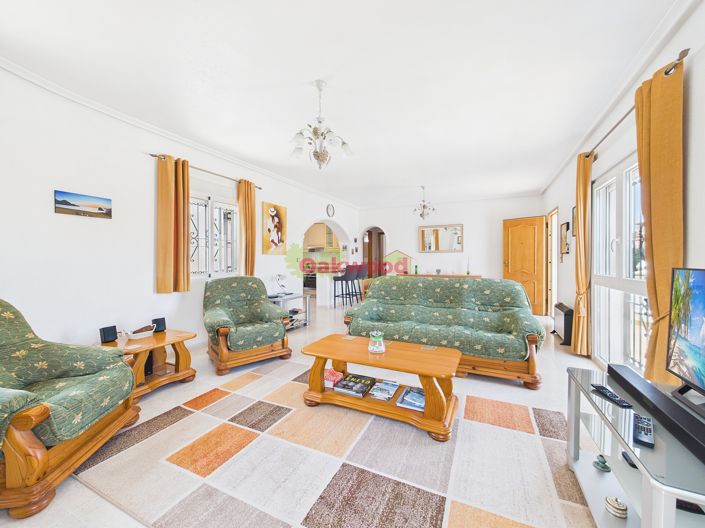 Image No.4-2 Bed Villa for sale