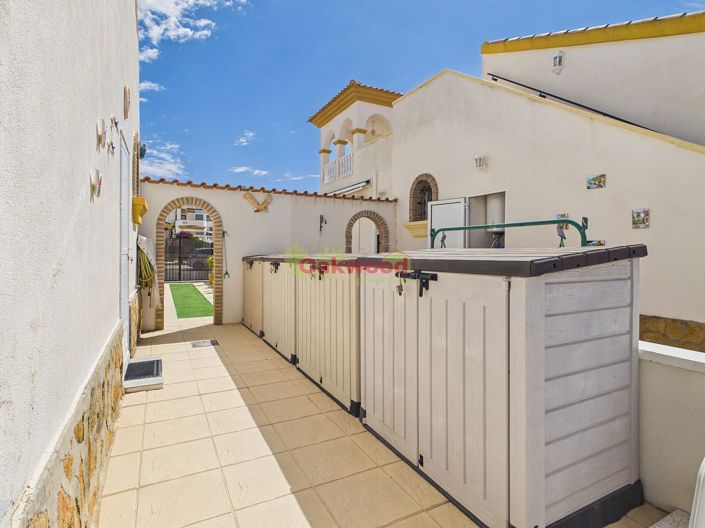 Image No.20-2 Bed Villa for sale