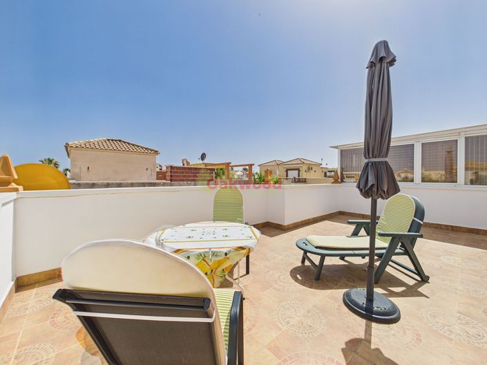 Image No.20-3 Bed Property for sale