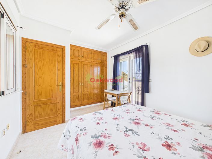 Image No.28-3 Bed Townhouse for sale