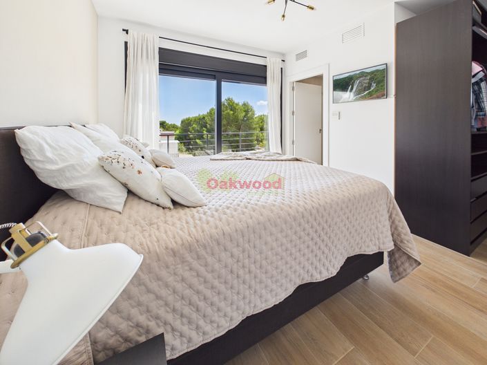 Image No.27-3 Bed Villa for sale
