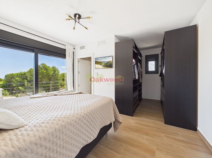 Image No.28-3 Bed Villa for sale