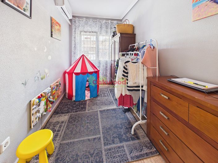 Image No.17-2 Bed Apartment for sale