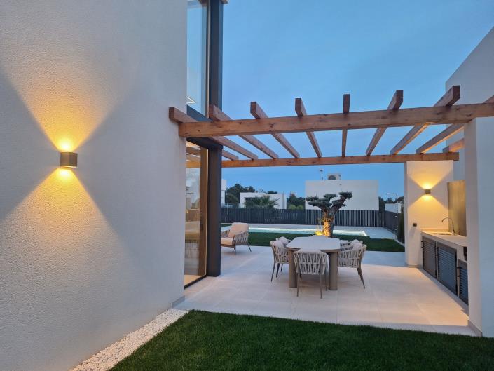 Image No.16-3 Bed Villa / Detached for sale