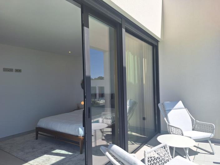 Image No.29-3 Bed Villa / Detached for sale