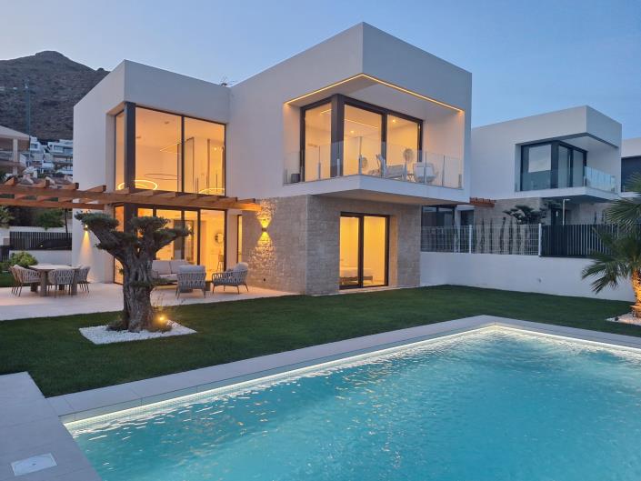 Image No.31-3 Bed Villa / Detached for sale