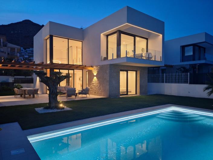 Image No.32-3 Bed Villa / Detached for sale