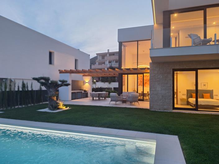 Image No.33-3 Bed Villa / Detached for sale