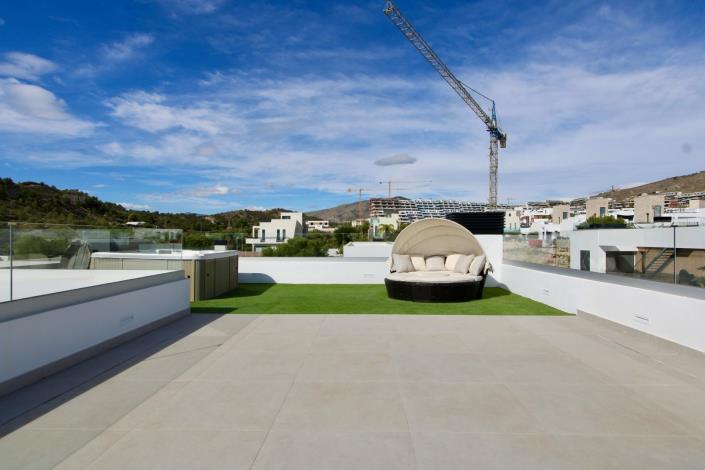 Image No.9-3 Bed Villa / Detached for sale
