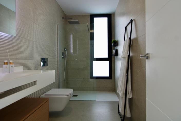 Image No.18-3 Bed Villa / Detached for sale