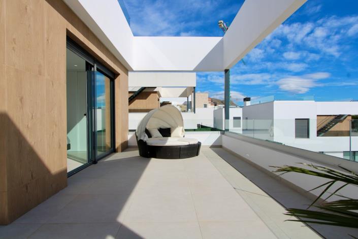 Image No.22-3 Bed Villa / Detached for sale