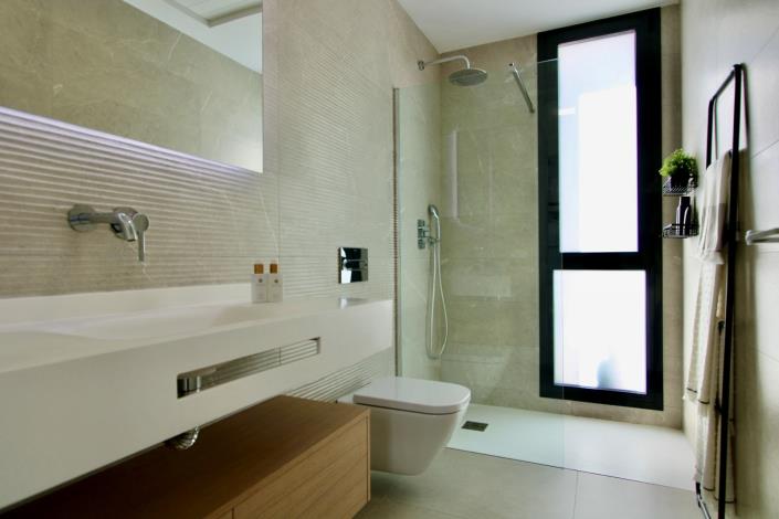 Image No.27-3 Bed Villa / Detached for sale