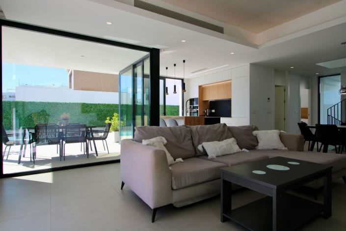 Image No.34-3 Bed Villa / Detached for sale