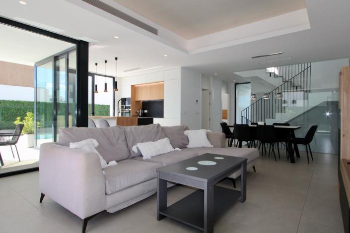 Image No.35-3 Bed Villa / Detached for sale