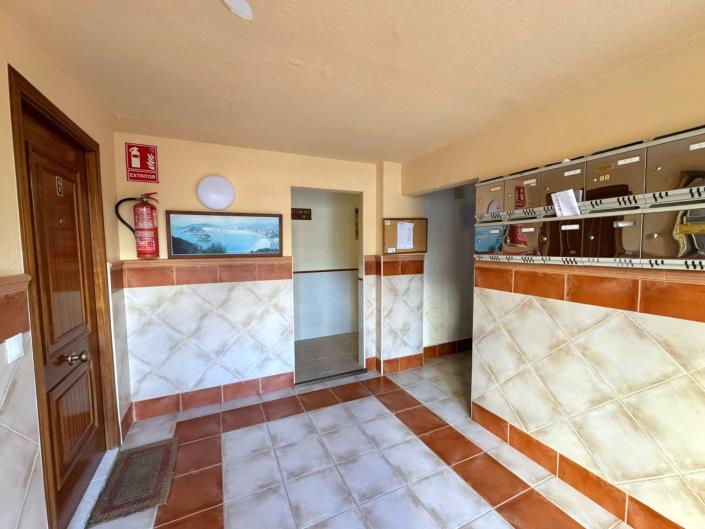 Image No.18-Studio for sale