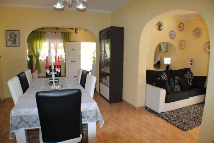 Image No.8-3 Bed Villa / Detached for sale