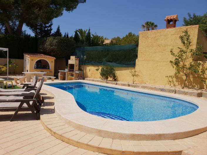 Image No.19-3 Bed Villa / Detached for sale