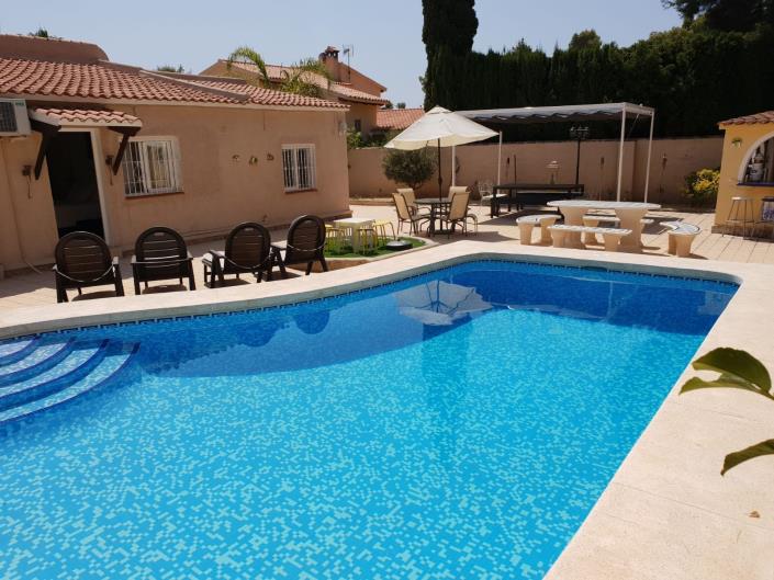 Image No.20-3 Bed Villa / Detached for sale