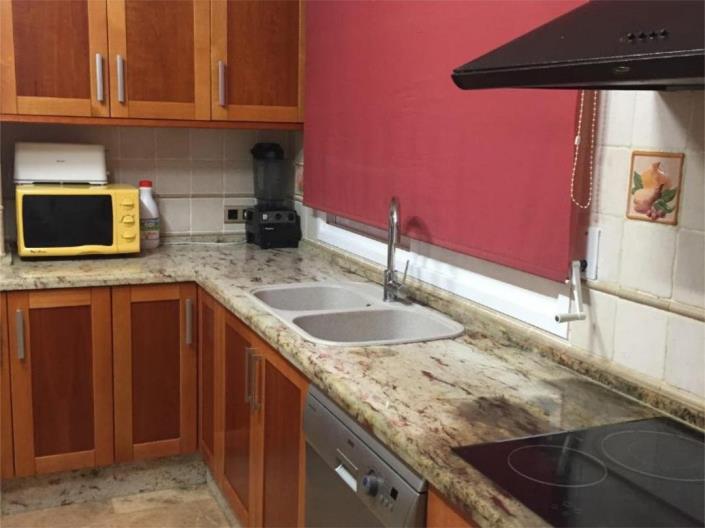 Image No.5-5 Bed Villa / Detached for sale