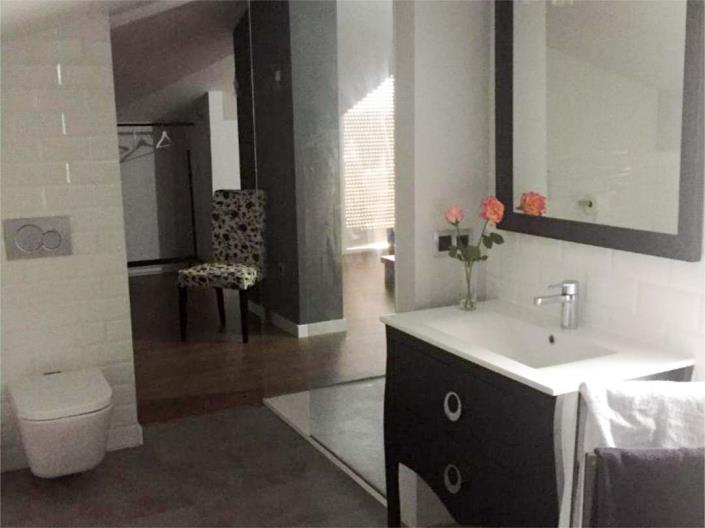 Image No.19-5 Bed Villa / Detached for sale