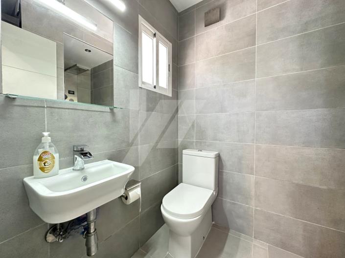 Image No.14-4 Bed Villa / Detached for sale