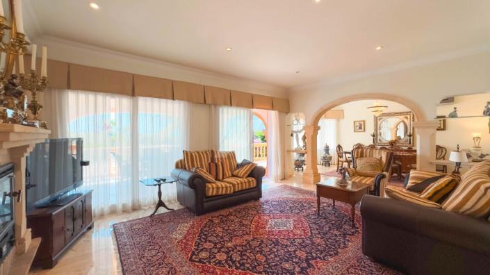 Image No.8-6 Bed Villa / Detached for sale