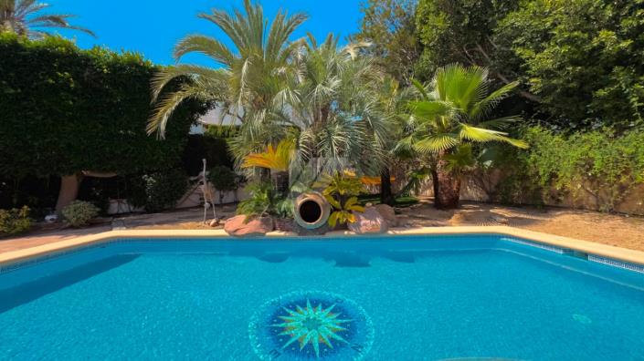 Image No.20-6 Bed Villa / Detached for sale