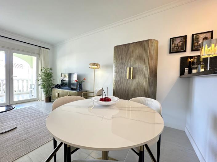 Image No.12-2 Bed Apartment for sale
