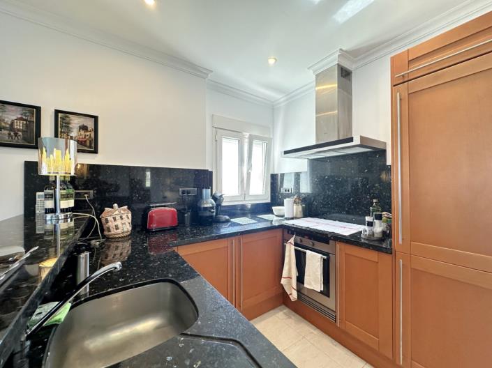 Image No.14-2 Bed Apartment for sale