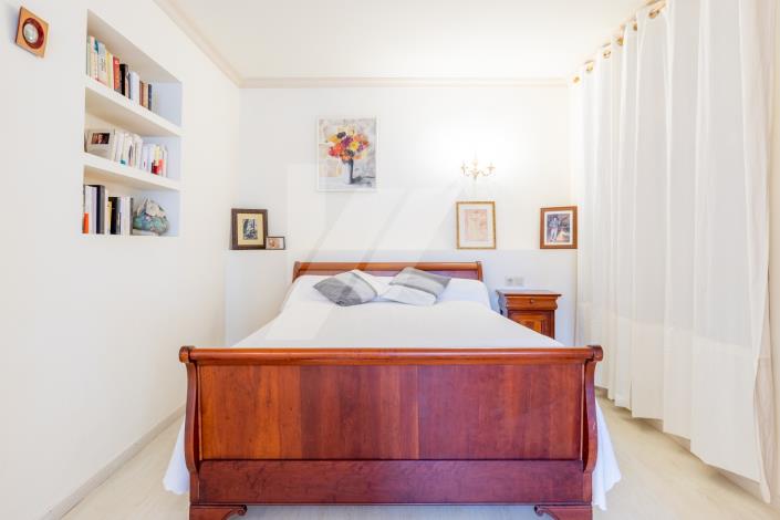 Image No.13-4 Bed Villa / Detached for sale
