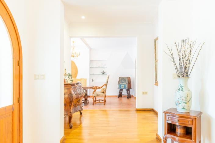 Image No.17-4 Bed Villa / Detached for sale