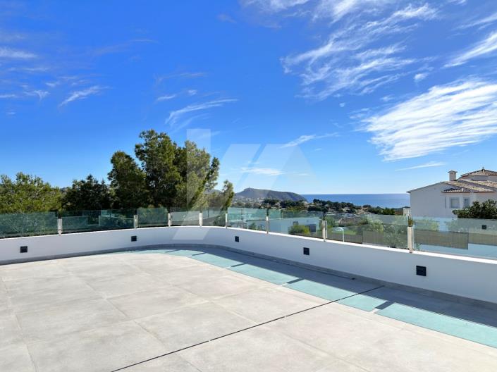 Image No.2-4 Bed Villa / Detached for sale