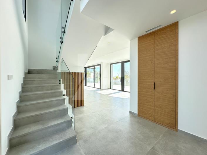 Image No.13-4 Bed Villa / Detached for sale