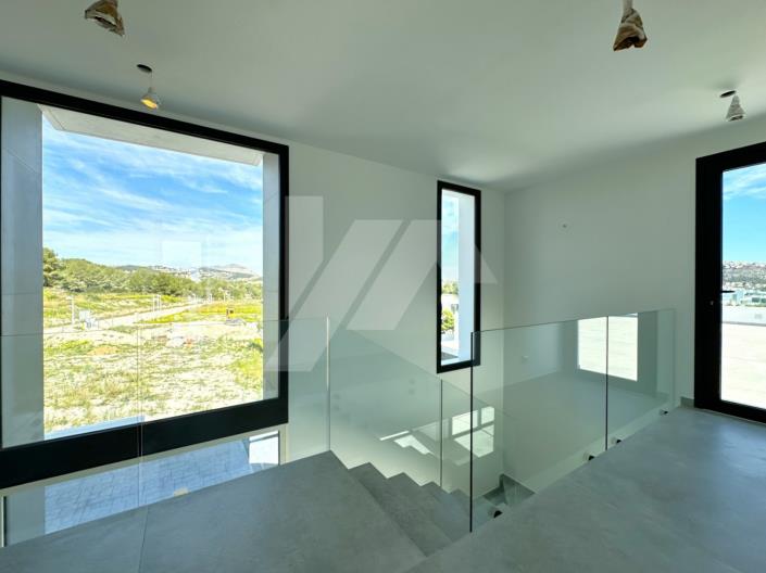 Image No.18-4 Bed Villa / Detached for sale