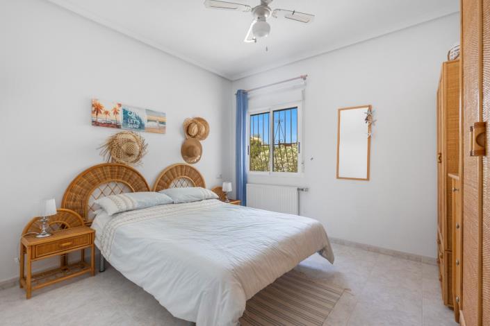 Image No.21-5 Bed Villa / Detached for sale