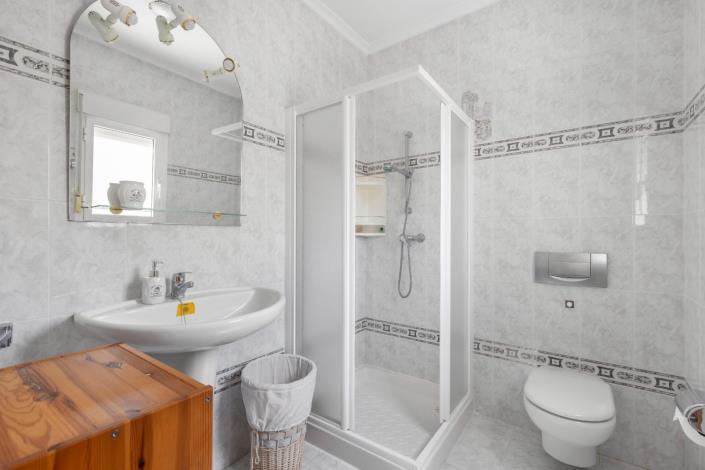 Image No.23-5 Bed Villa / Detached for sale