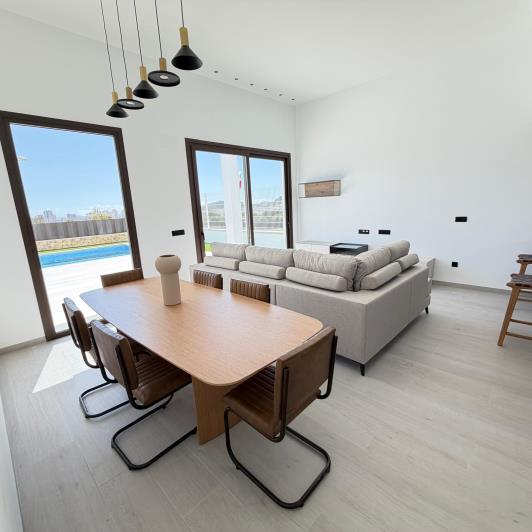 Image No.31-5 Bed Villa / Detached for sale