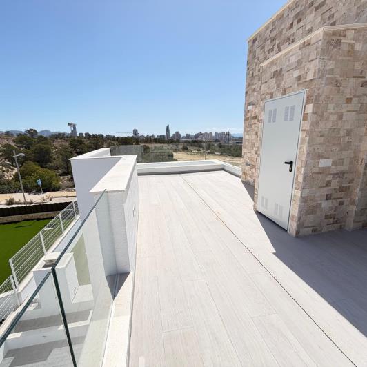 Image No.44-5 Bed Villa / Detached for sale