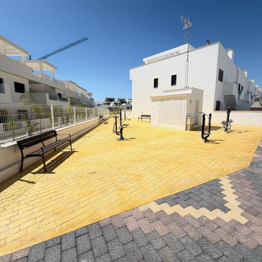 Image No.48-5 Bed Villa / Detached for sale