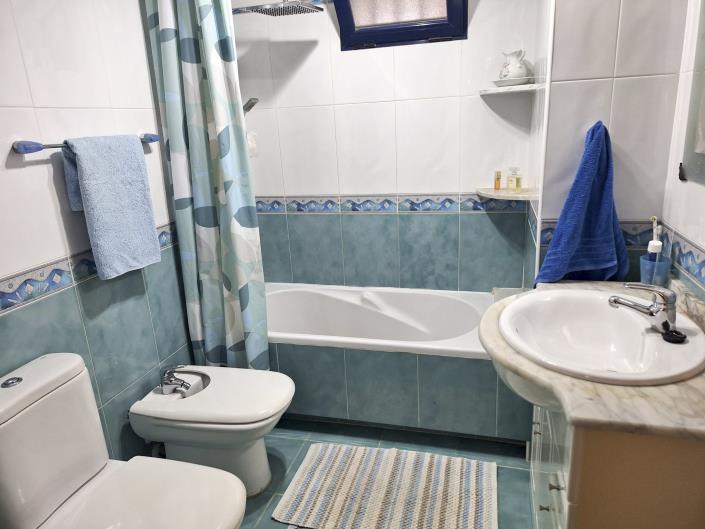 Image No.21-2 Bed Apartment for sale