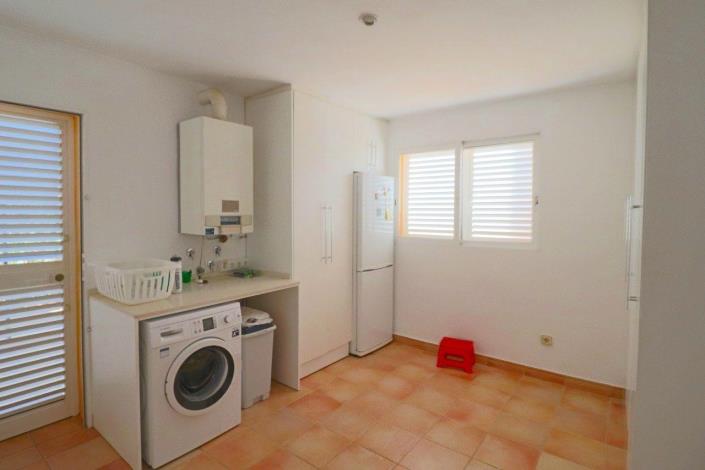 Image No.11-4 Bed Villa / Detached for sale