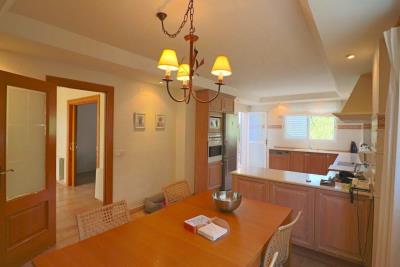 12-9d2414e6554ff283a7dbb3894364f2bd-126