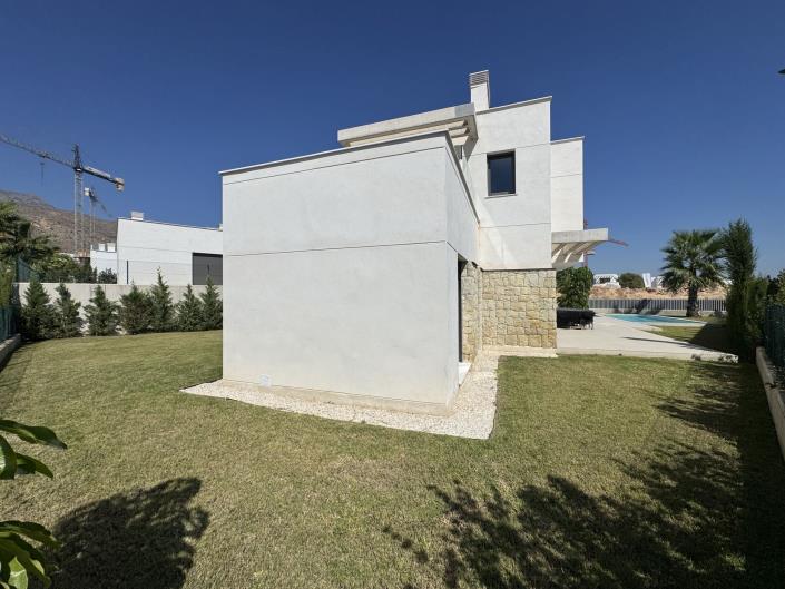 Image No.4-Villa / Détaché de 4 chambres à vendre