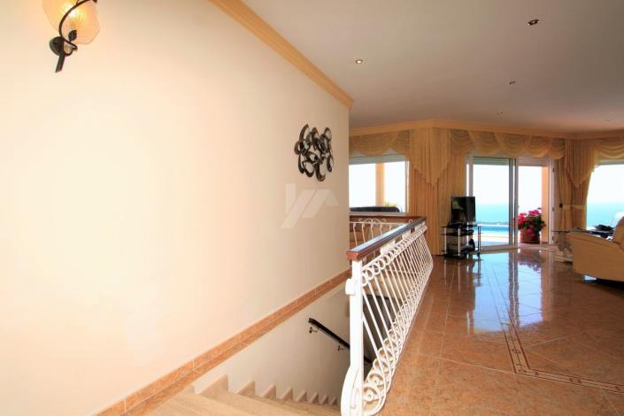 Image No.18-4 Bed Villa / Detached for sale