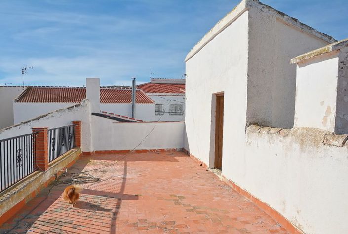 Image No.17-3 Bed Townhouse for sale