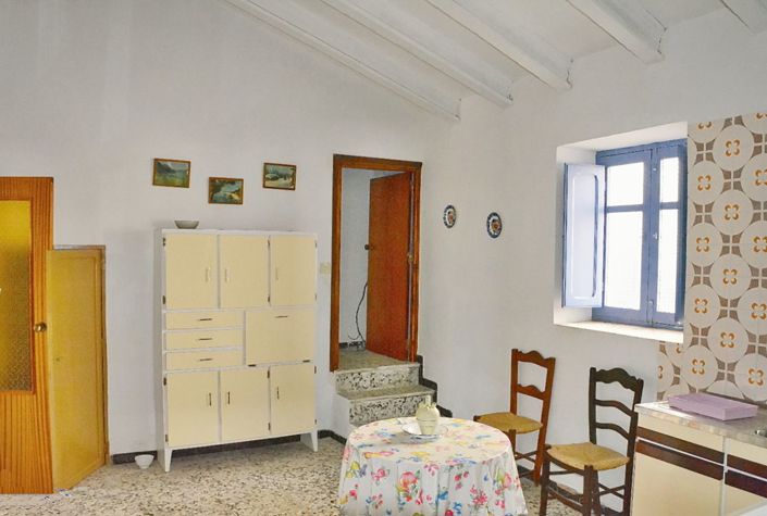 Image No.9-3 Bed Townhouse for sale