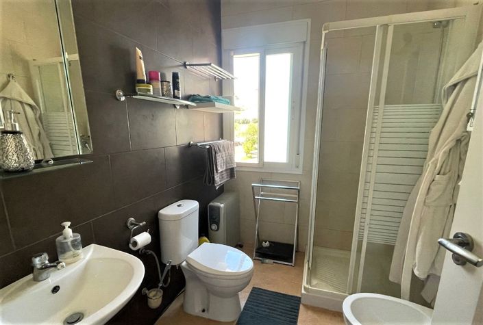 Image No.20-4 Bed Villa for sale