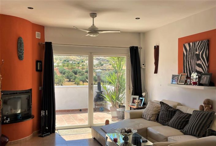 Image No.3-4 Bed Villa for sale