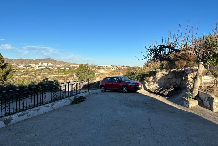 Image No.2-3 Bed Country House for sale