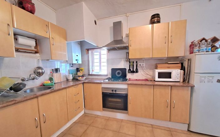 Image No.10-5 Bed Townhouse for sale